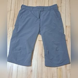 🍁fantastic Steel Gray Capris - Size 14